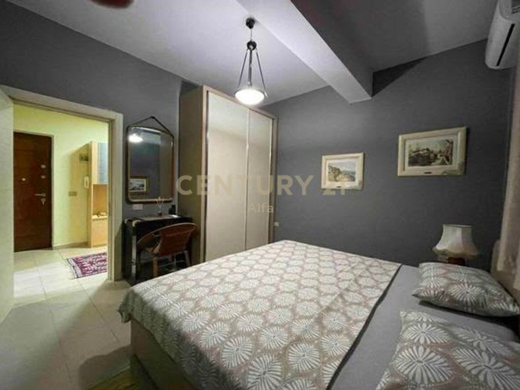 Apartment 1+1+ separate kitchen at Bulevardi Zogu i Pare!