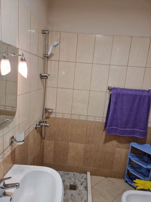 Apartament 2+1 me qera tek Eco Market ne Yzberisht