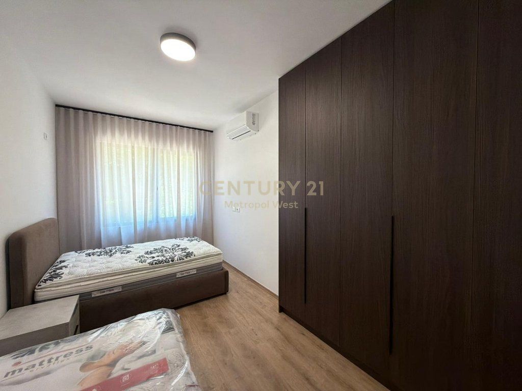 Apartment 2+1+2 for Rent with Parking Space – Xheluks Complex, Elbasan Street