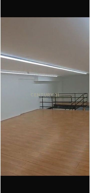 🏢 Ambient Komercial Duplex për Qira | Myslym Shyr, Tiranë