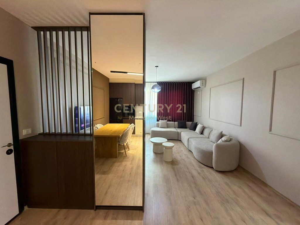 Apartment 2+1+2 for Rent with Parking Space – Xheluks Complex, Elbasan Street