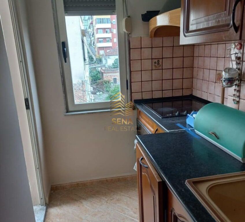 Affitto, Appartamento 2+1+2blk, Via Elbasanit, 60.000 Leke/mese
