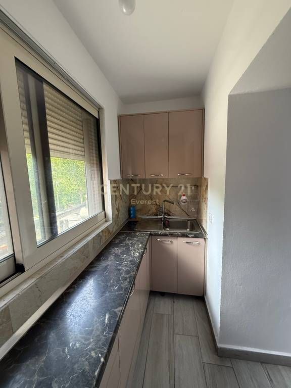 SHKOLLA E BALETIT, JAPIM APARTAMENT 2+1 PER QIRA