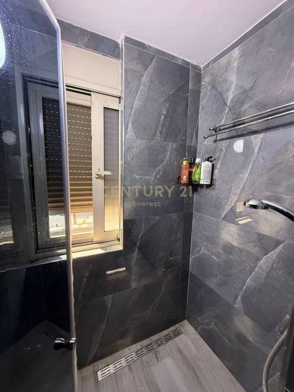 SHKOLLA E BALETIT, JAPIM APARTAMENT 2+1 PER QIRA
