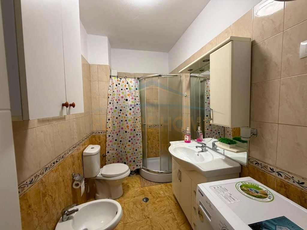 Qira, Apartament 1+1, Rruga e Barrikadave, Tirane.