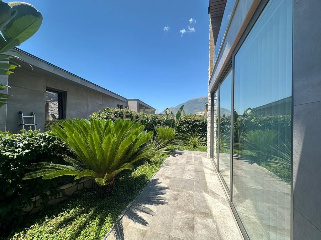 Unique Villa with Sea View in “Residenca Olea”, Dhërmi