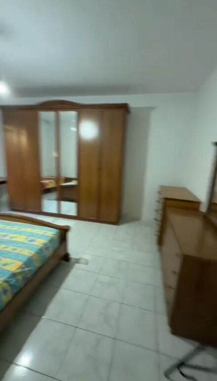 JEPET ME QERA 1+1,  Zogu i Zi
