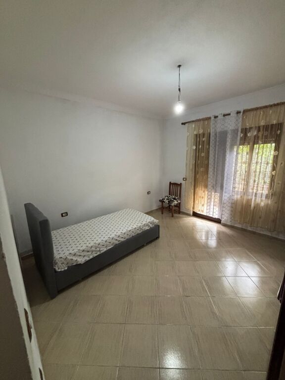 Apartment 2+1+parking for rent in Fresk near Bamir Topi's Villa