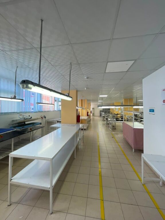 Laboratorio Tessile Completamente Attrezzato in Affitto – 1.400 m²