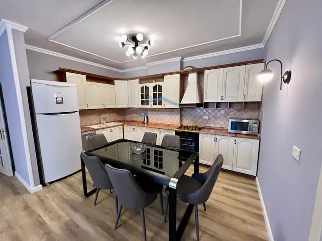 Qera,Apartament 2+1+2,Rruga e Elbasanit