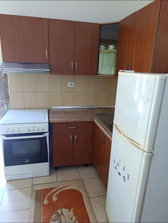 Affitto | Shtëpi private 1 + 1 | Rruga 5 Maji | 350 €/mese