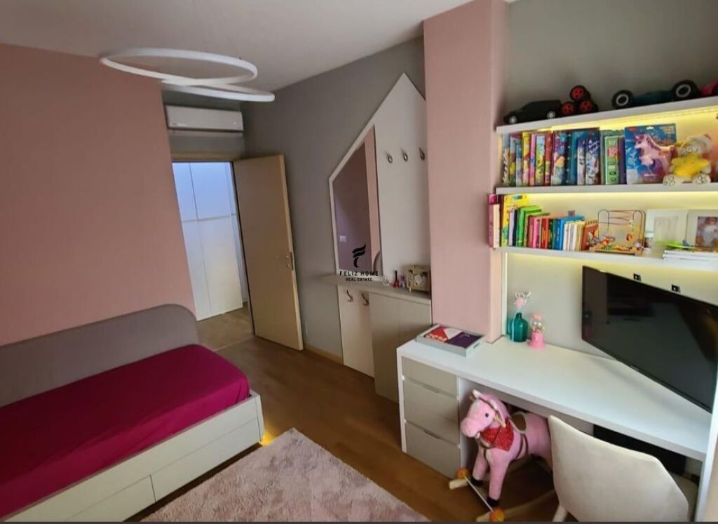 APARTAMENT ME QERA 2+1 PORCELAN 70.000 LEKE FH-81623