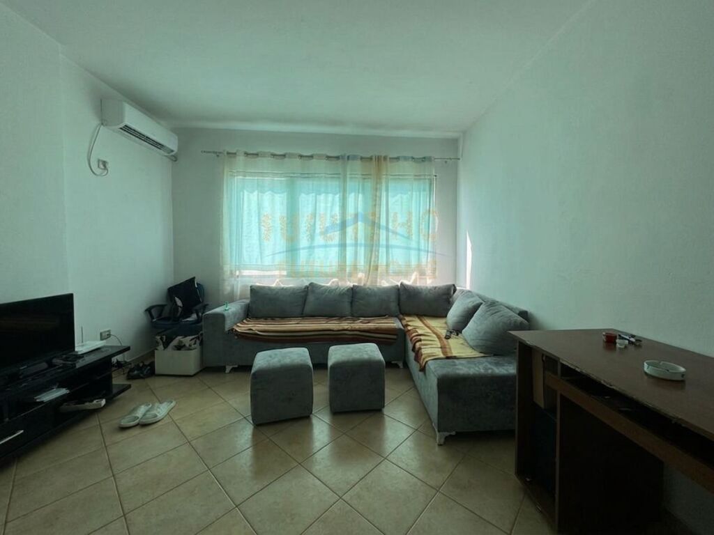 In vendita, Appartamento 1+1, Unaza e Re