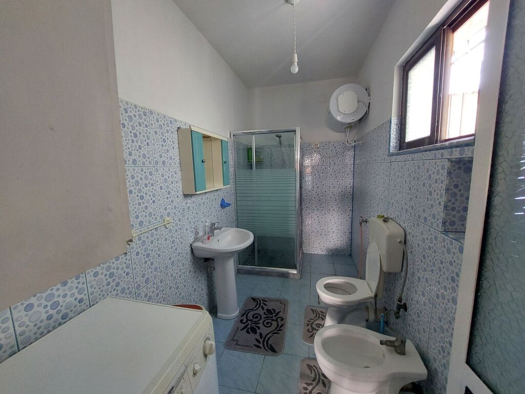 Rent | Private house 2 + 1 | American Hospital 2 | 450 €/month