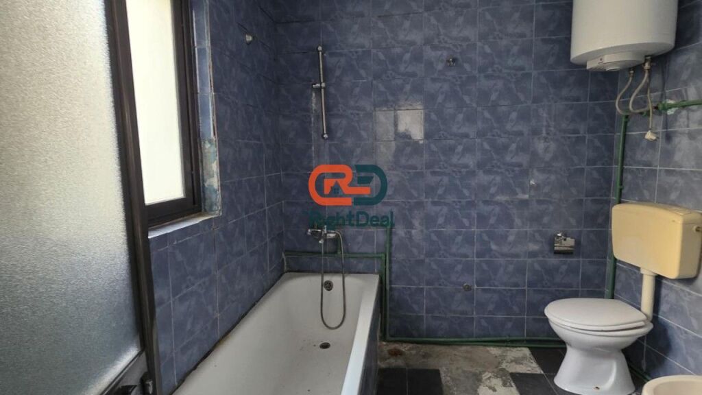 Opportunity!! Near the Red School, Private House for Sale, in Perfect Location !!