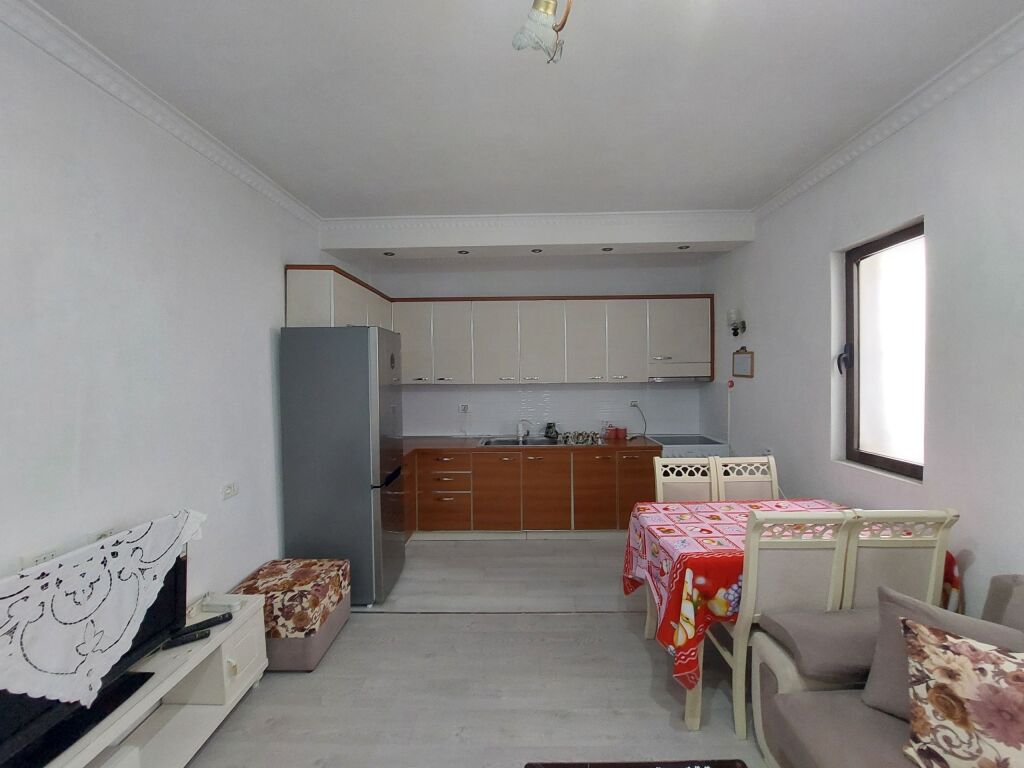 Rent | Private house 2 + 1 | American Hospital 2 | 450 €/month