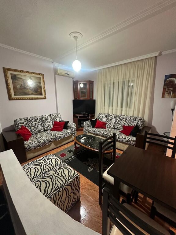 APARTAMENT ME QERA 2+1 LAPRAKE 55.000 LEKE FH-81866