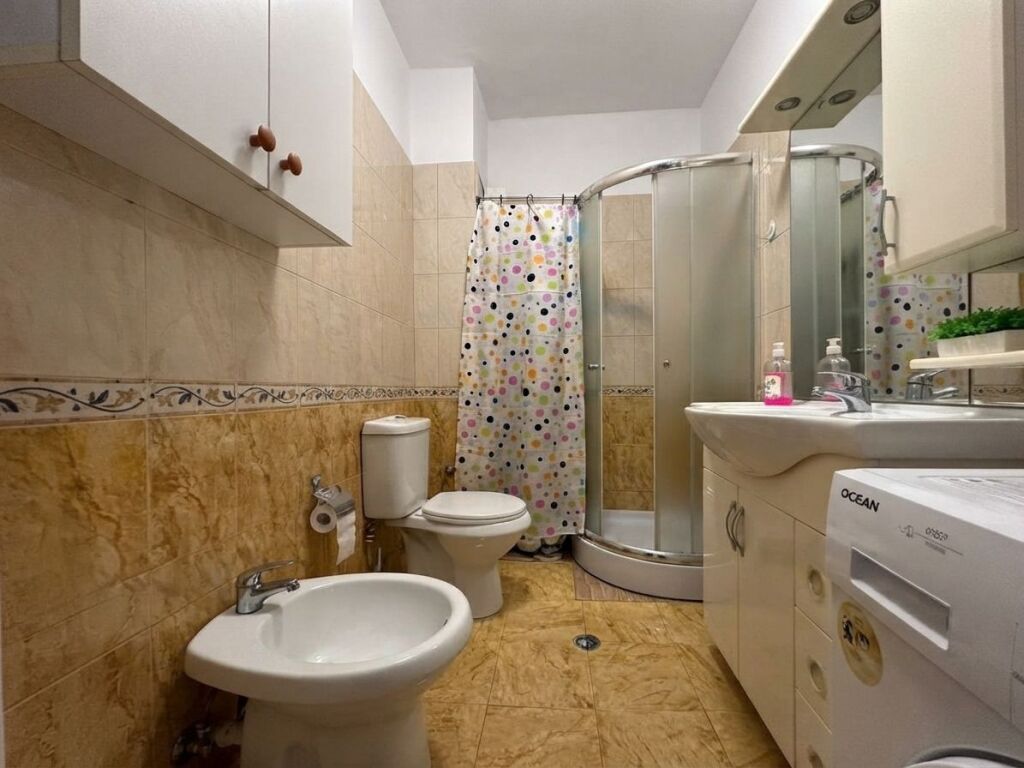 Rent, Apartment 1+1, Barrikadave Street, Tirana.