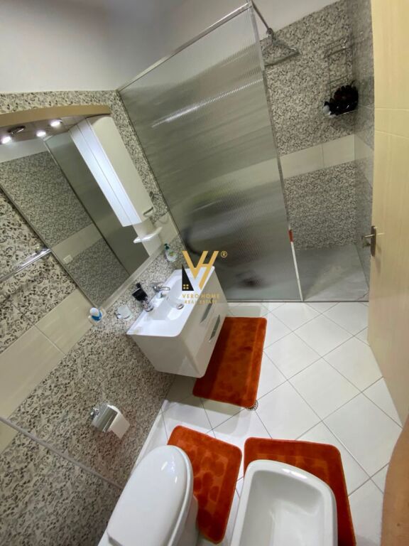 VENDESI APPARTAMENTO 2+1+2+BLK ALLA STAZIONE DEL TRENO 260.000 EURO