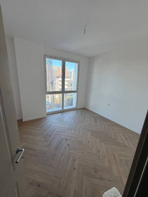 VENDESI APPARTAMENTO 3+1+2 BAGNI NUOVO BOULEVARD 269,000 €