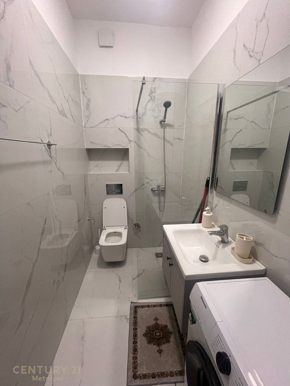 Jepet me qira apartament 1+1