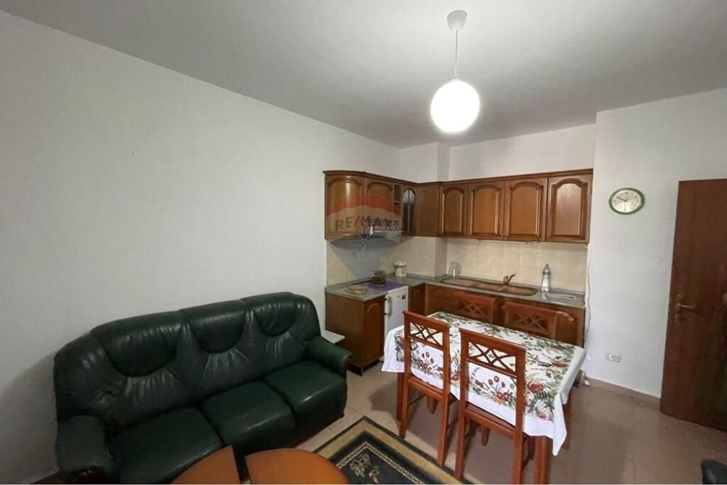 Apartment - For Rent - Tregu I Medresesë, Tirana