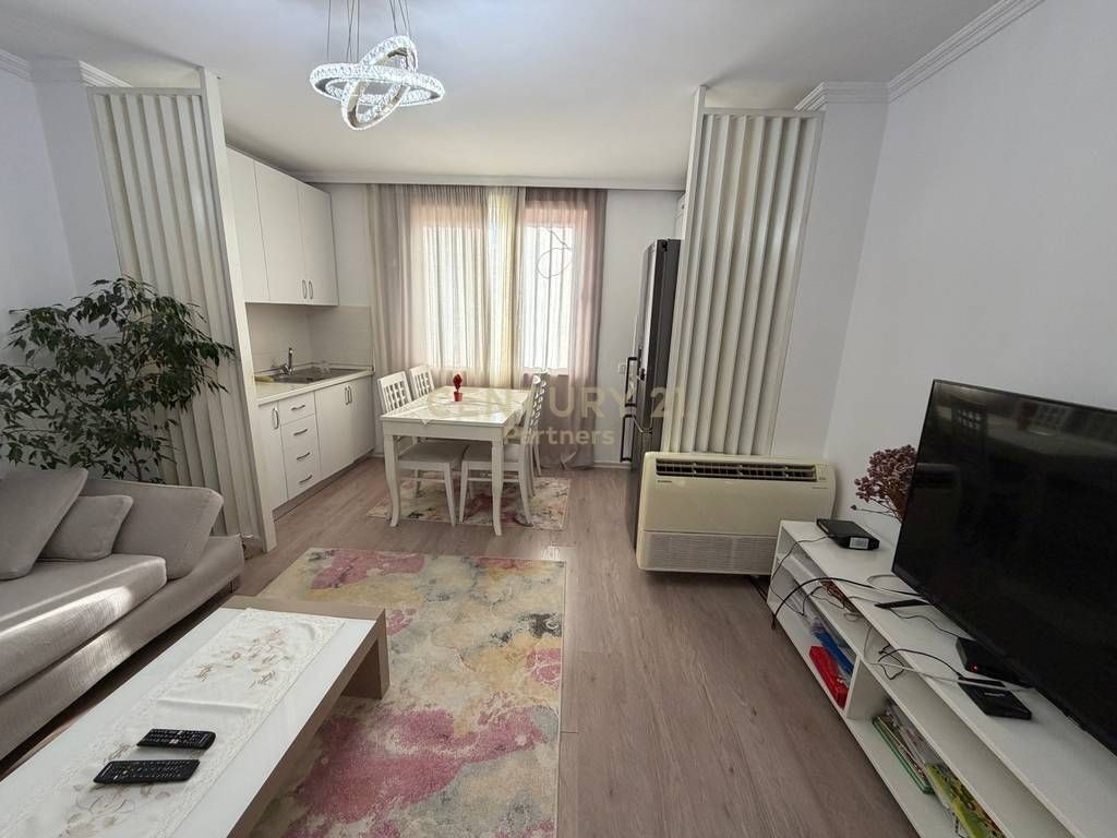 VENDIAMO APPARTAMENTO 2+1 A KINOSTUDIO! 140.000 €