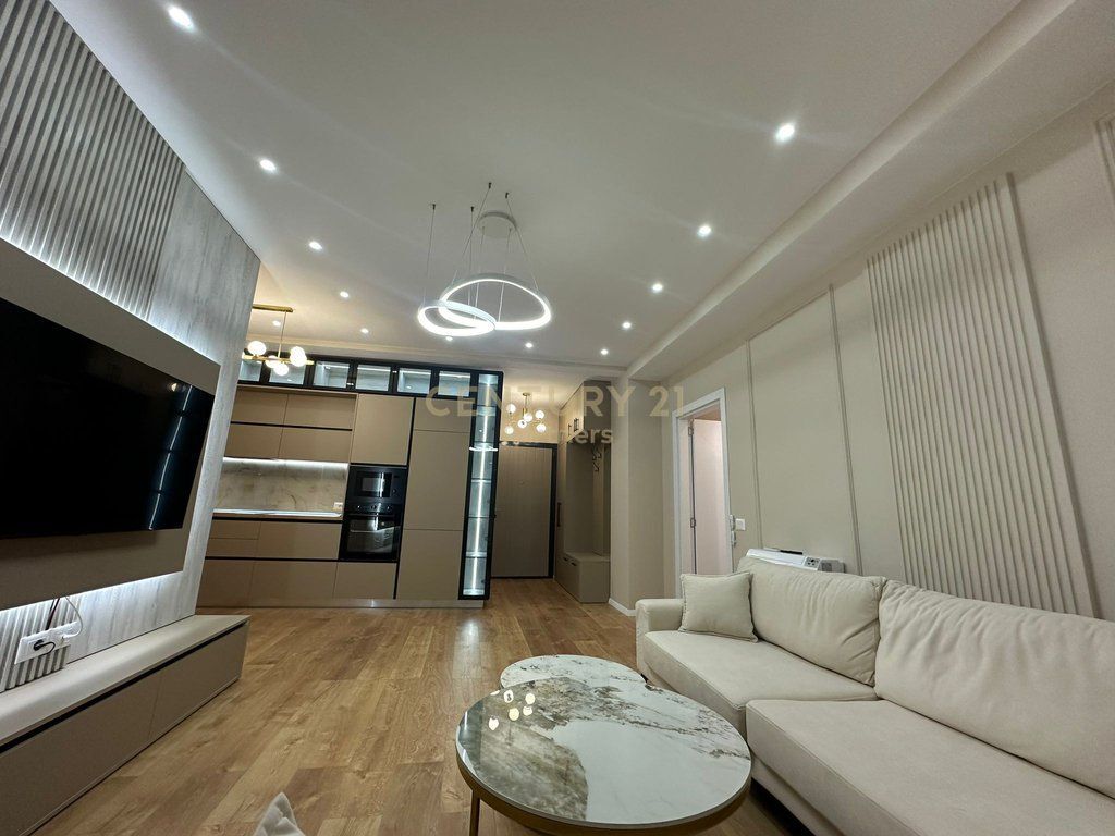 FOR RENT 2+1 APARTMENT NEAR KUQE SCHOOL !