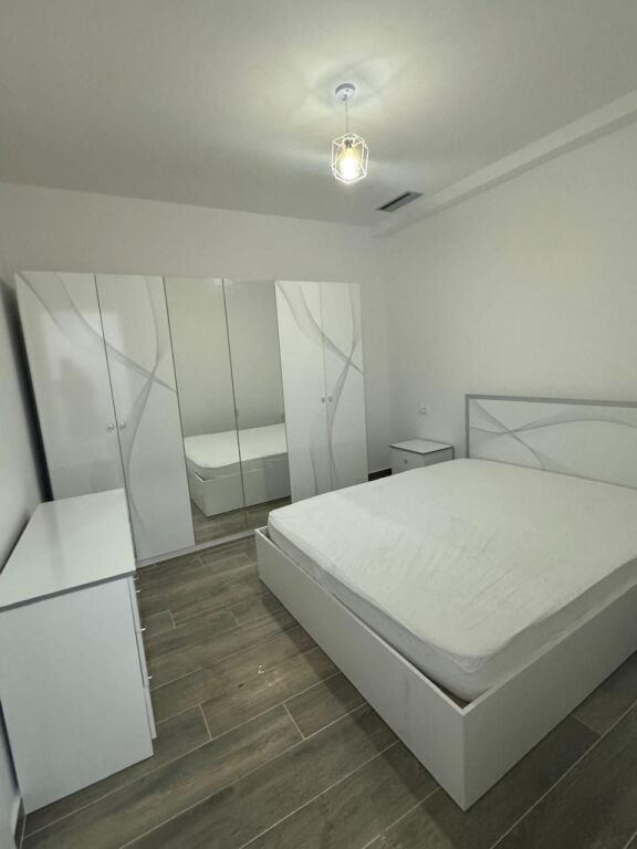 Jepet me Qera Apartament 1+1 📍 Rruga Fuat Toptani, Vilat Gjermane