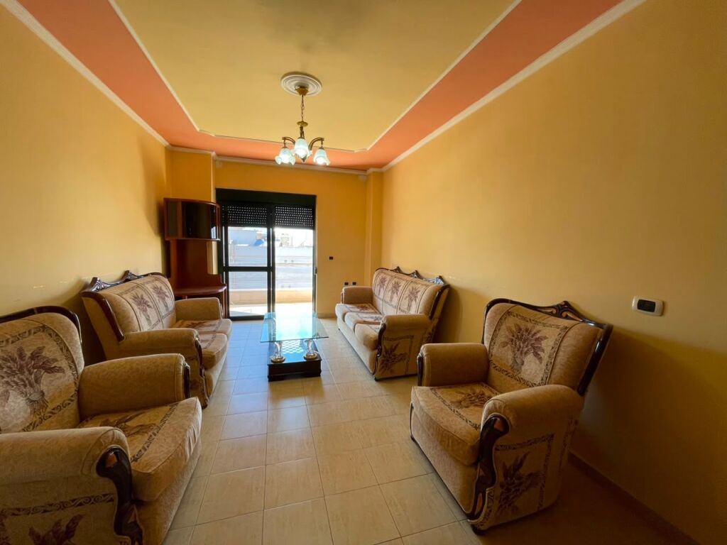 Apartament 1+1 Për Shitje në Plazh Rrota e Kuqe, Durrës
