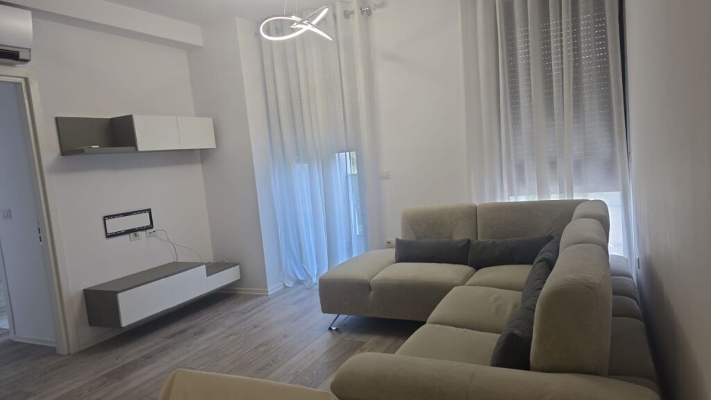 🏡 Jepet me Qira Apartament 1+1 –  Ali Demi