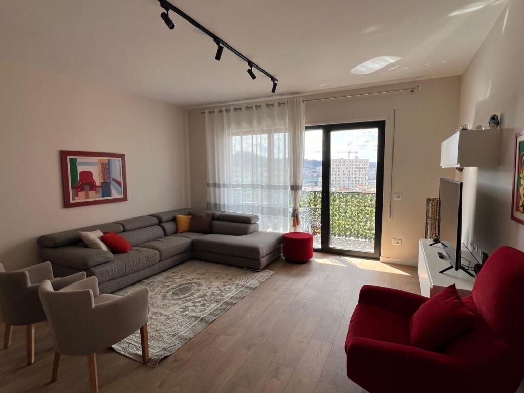 Apartament 2+1+2 tek Myslym Shyri