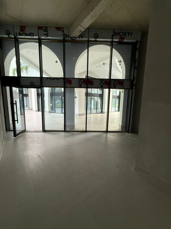 🏢 SHOP FOR RENT – RIVER RESIDENCE