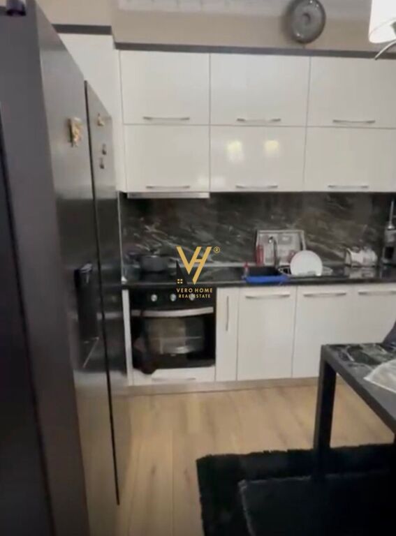 IN VENDITA APPARTAMENTO 2+1+2+2BLK A PAZARI I RI 320.000 EURO
