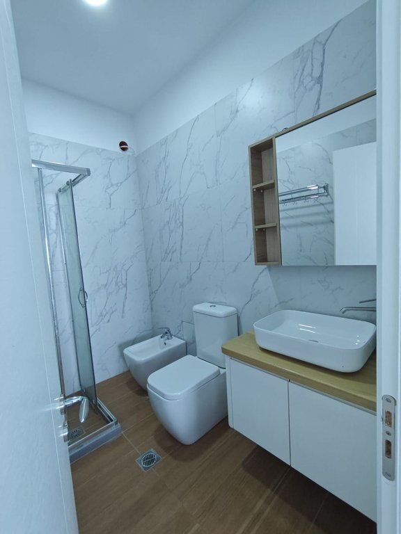 SARANDA, APPARTAMENTO IN AFFITTO 2+1+2 CON VISTA MARE