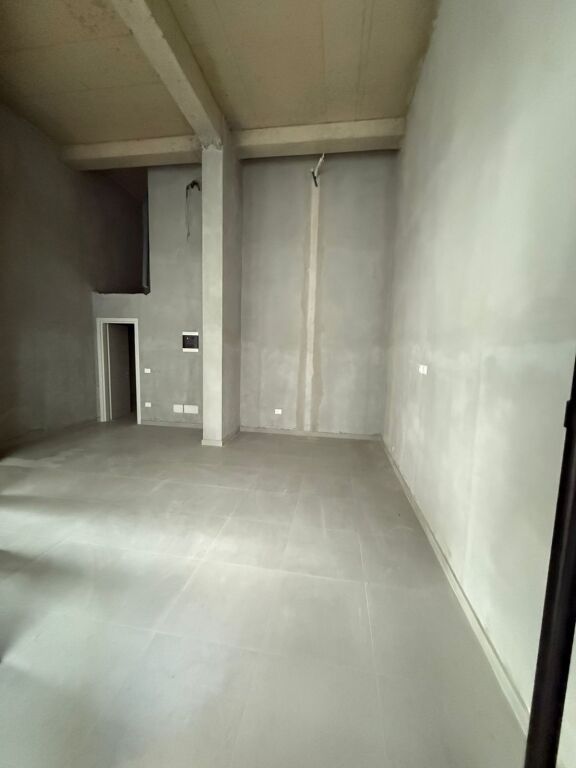 🏢 SHOP FOR RENT – RIVER RESIDENCE