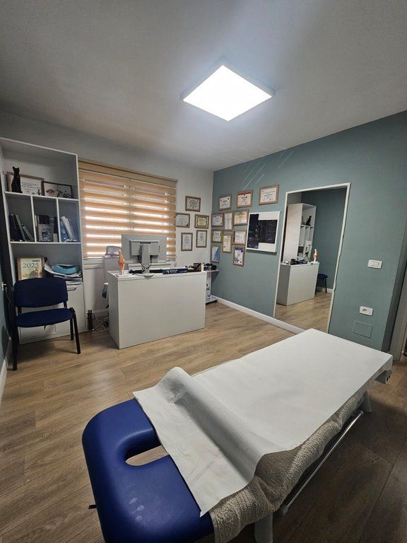 SHITET BIZNES FIZIOTERAPIE – GATI PËR PUNË! 📍 Kryqëzimi i Rrugës së Kosovarëve me Komunën e Parisit, Tiranë