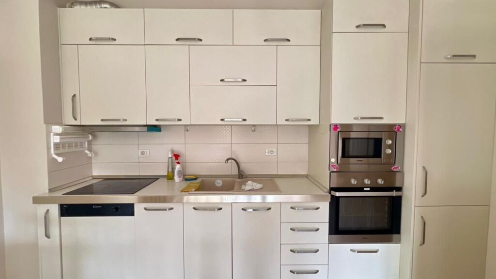 ME QERA: 2+1📍Kopshti Zologjik (Rr.Bilal Sina) - 70,000 Leke/Muaj - Sp.90m² - Pallat i Ri V.2016 || Pamje Fantastike nga Kopshti Zologjik✨️