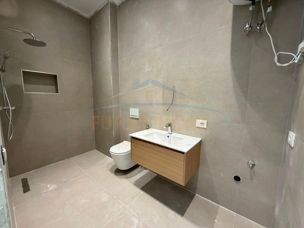 Rent, Office space, 5 Maji Street, Tirana.