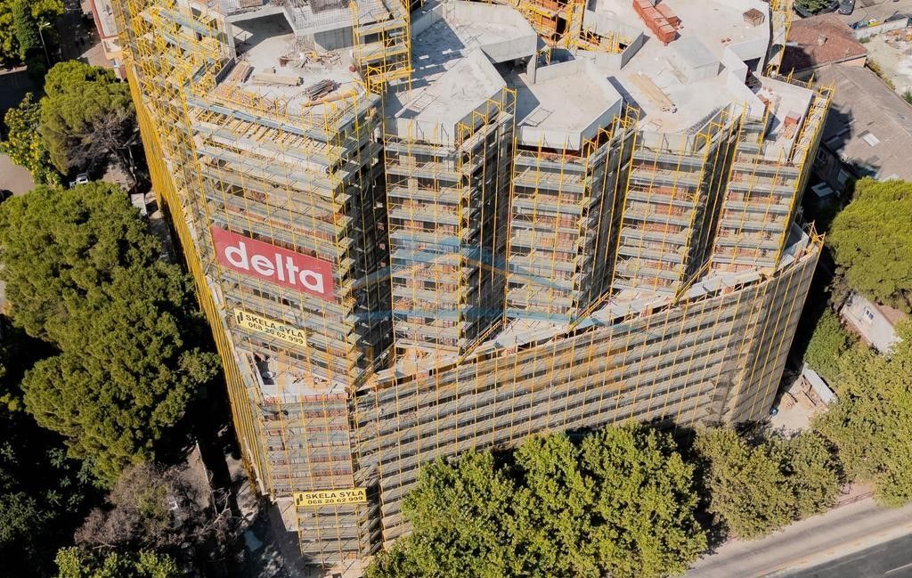 Shitet Apartament 2+1 në Kompleksin Colonnade, Laprakë