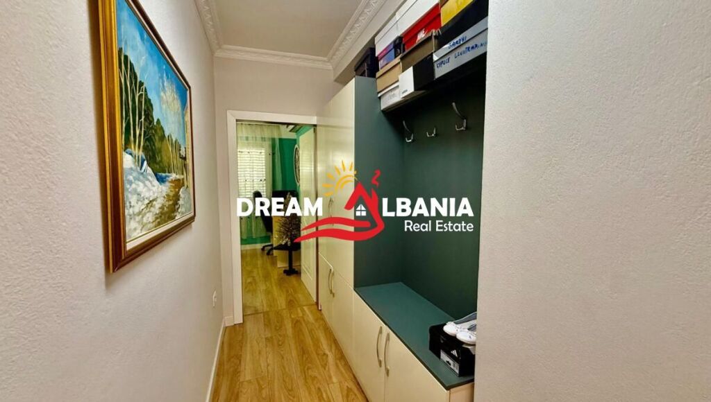 Apartment 2+1+2 for rent Komuna Paris, near Pasticeri Nefeli (ID 42215608)