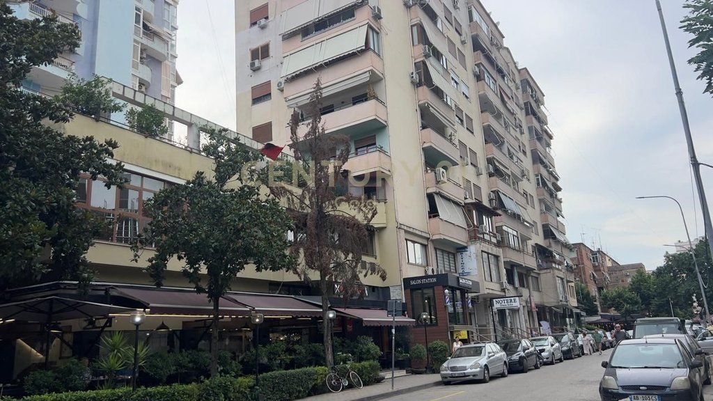 Appartamento 2+1 + Veranda in vendita presso l'ex Esposizione, Viale Jean D’Ark – Tirana