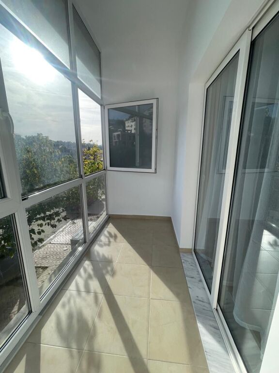 Jepet me qera apartament 1+1 i mobiluar tek Vilat Gjermane