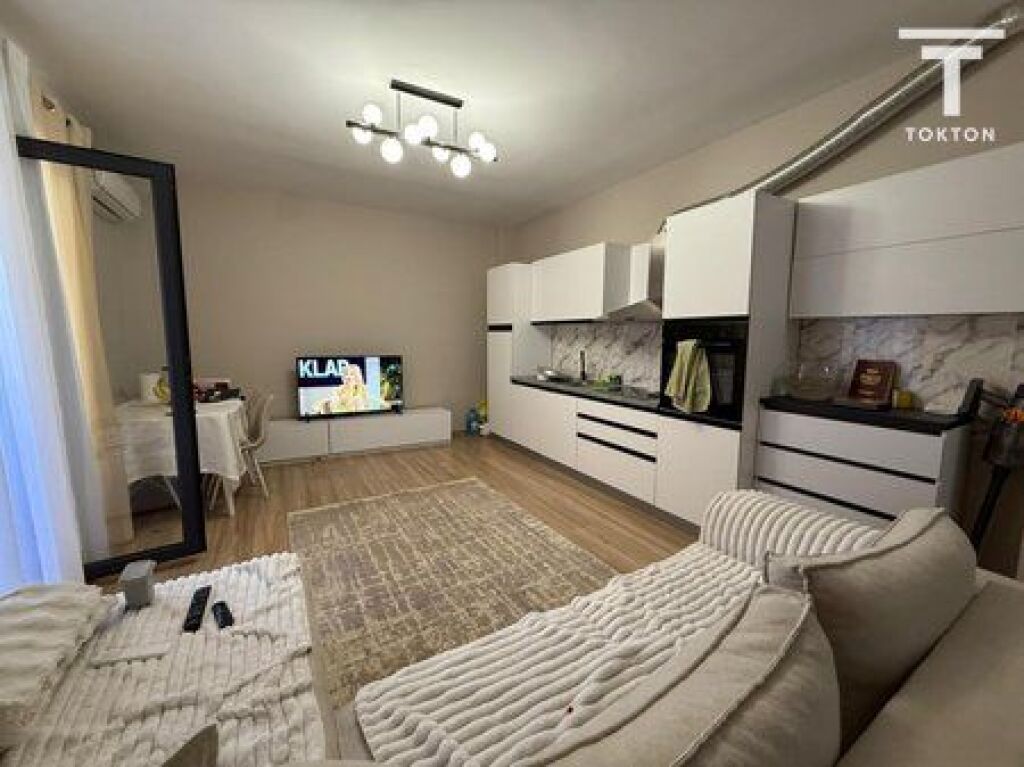 VENDESI, APPARTAMENTO 1+1, PAZARI I RI, TIRANA