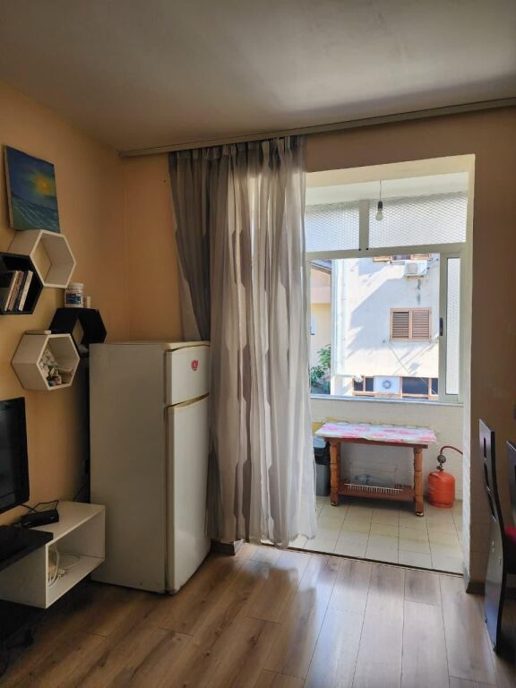 2+1 APARTMENT FOR SALE NEAR THE UNITED SCHOOL