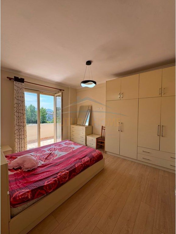 Shitet, Apartament 2+1+2, Restorant Fresku, Rruga e Dajtit