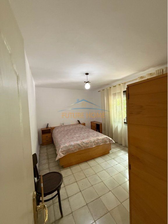 Shitet, Apartament 3+1, Ali Demi, Tiranë.