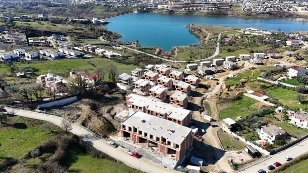 Appartamento 2+1+2 con veranda Lago di Farka!