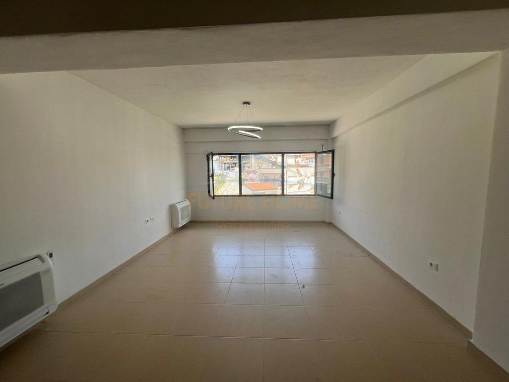 Qera, Apartament 3+1 + Parkim, Rezidenca Kodra e Diellit