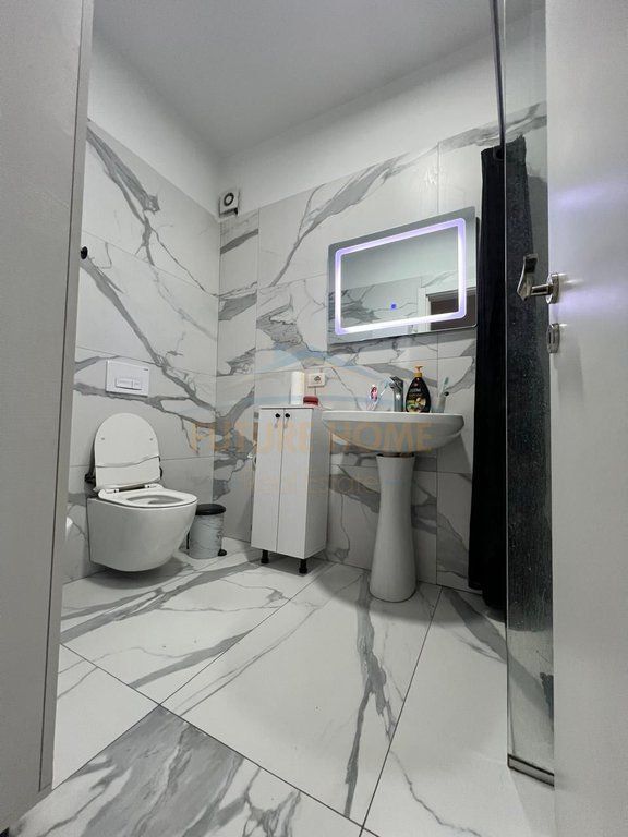 Shitet, Apartament, 2+1+ Post Parkimi, Rruga e Dibres